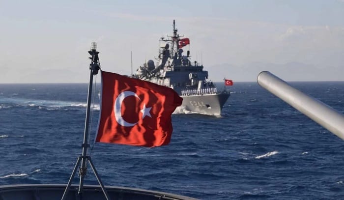 aigaio ginetai toyrkiki thalassa armada sitiron 01