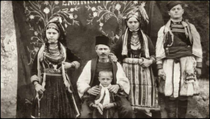 vlaxofwnoi ellhnes 01