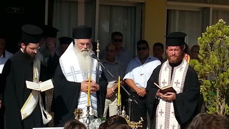 mhtropoliths mesogaias nikolaos agiasmos 01